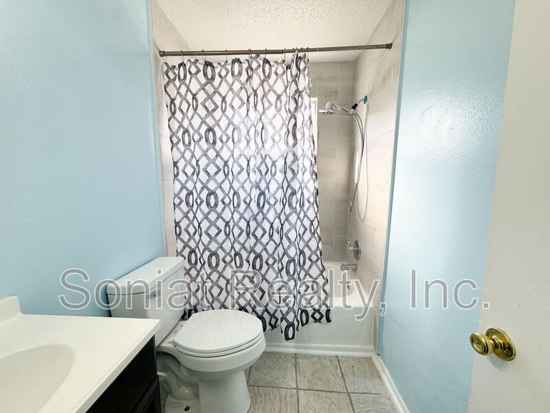 1342 Elysian Fields Ave – photo 5