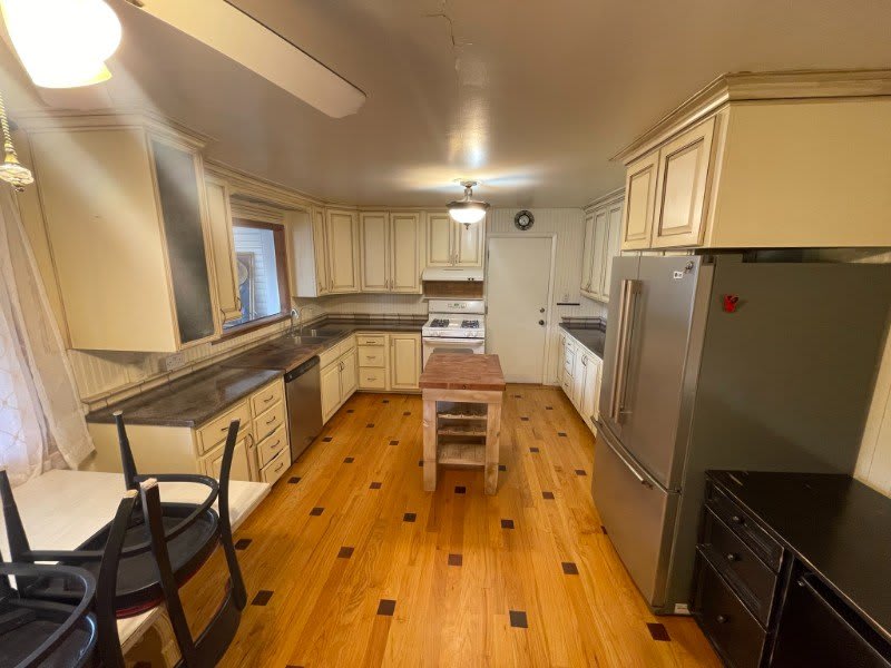 248 South 600 East – photo 2
