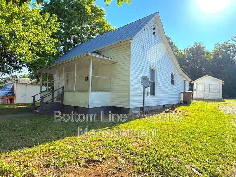 216 Lineberger St – photo 2