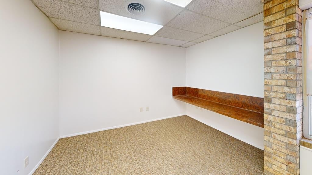 408 E Broadway – photo 4