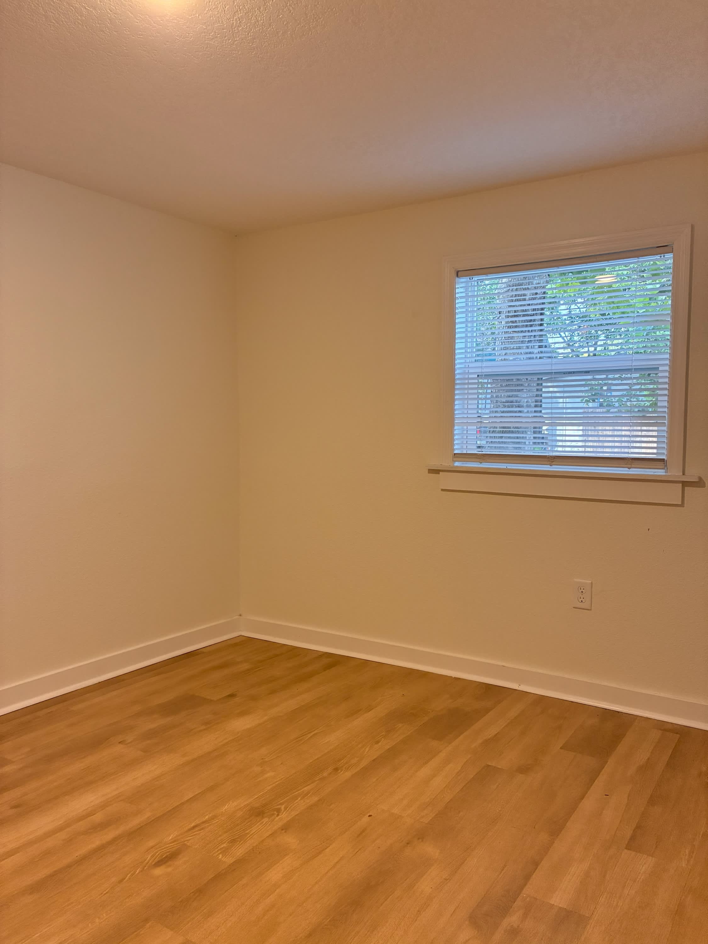 844 Tyler Street – photo 5