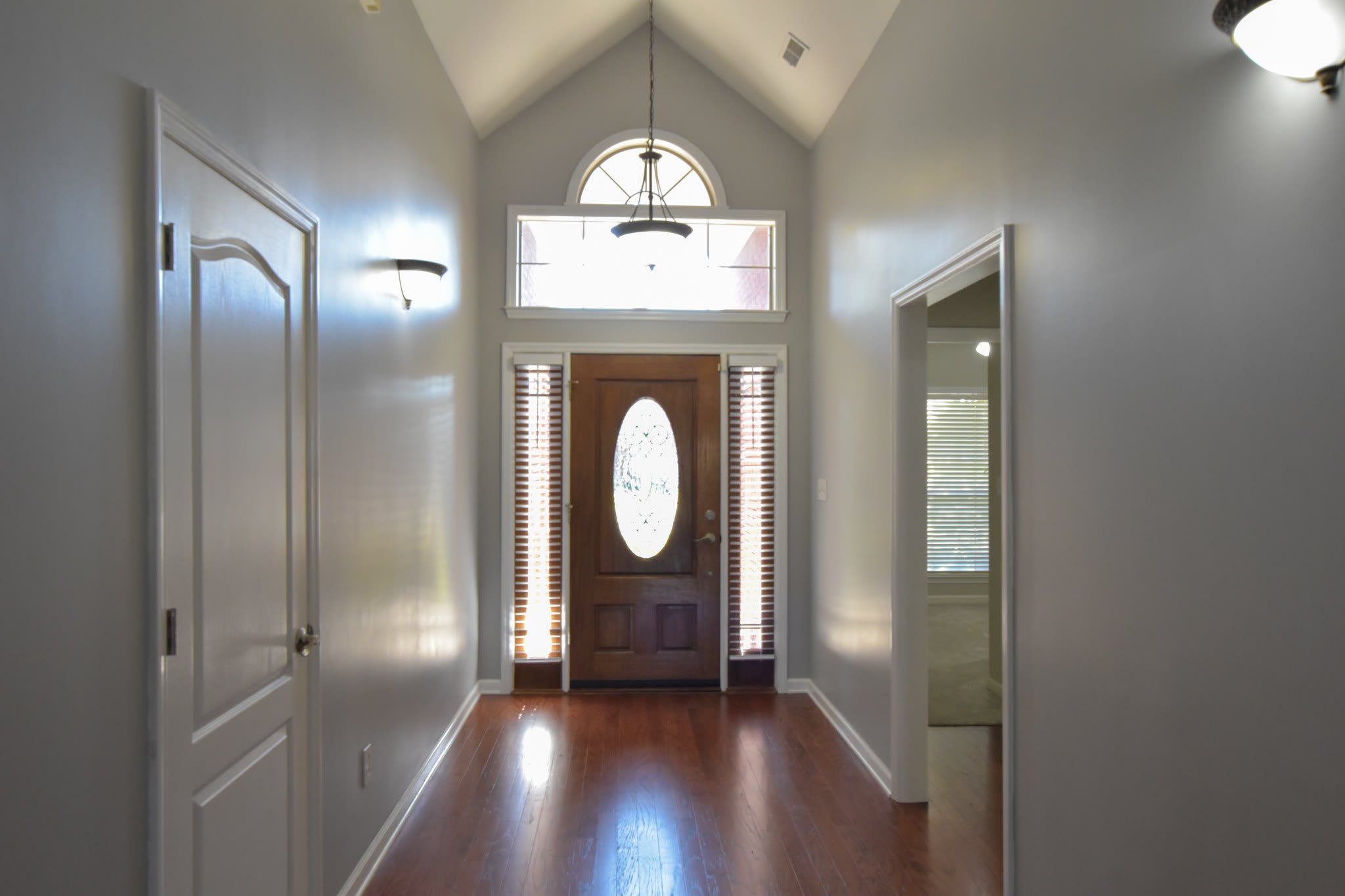 118 Canterbury Drive – photo 2