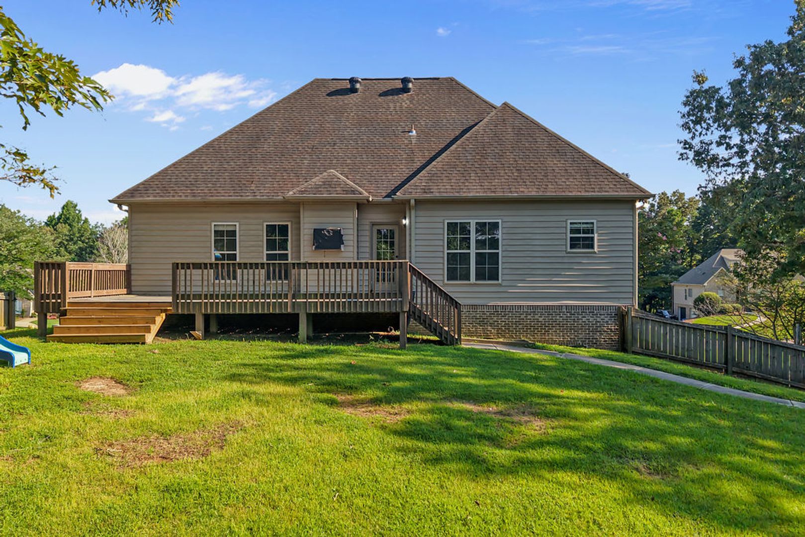 Trussville: 4/3 on acre lot, private lot – photo 4