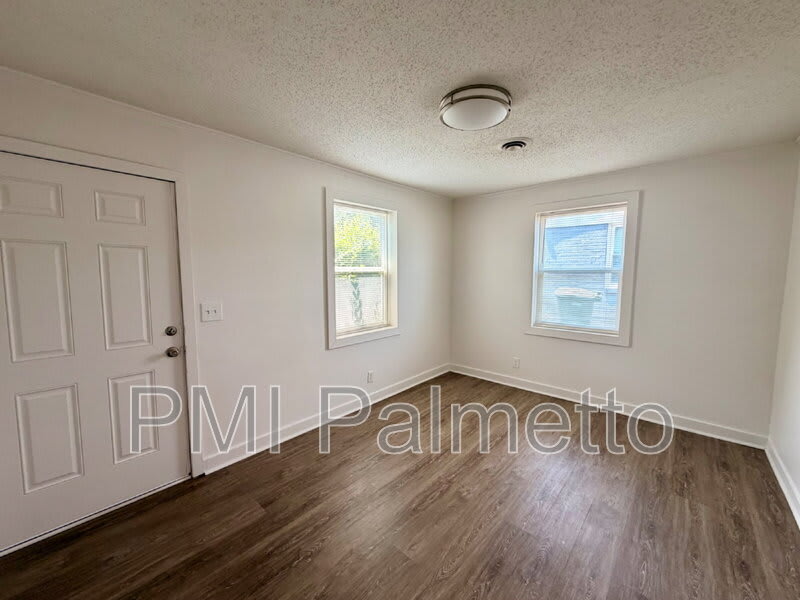 528 Jasper Street – photo 3