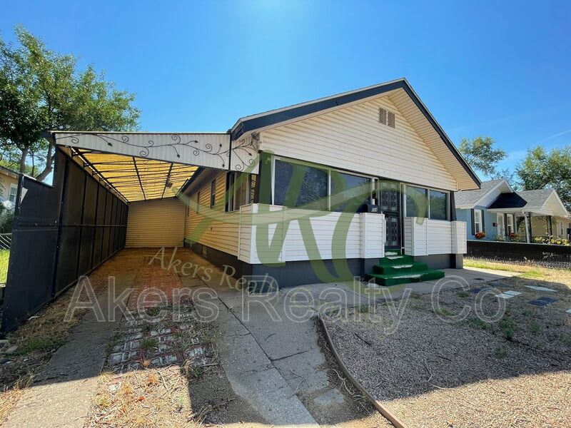 524 Belmont Ave – photo 2