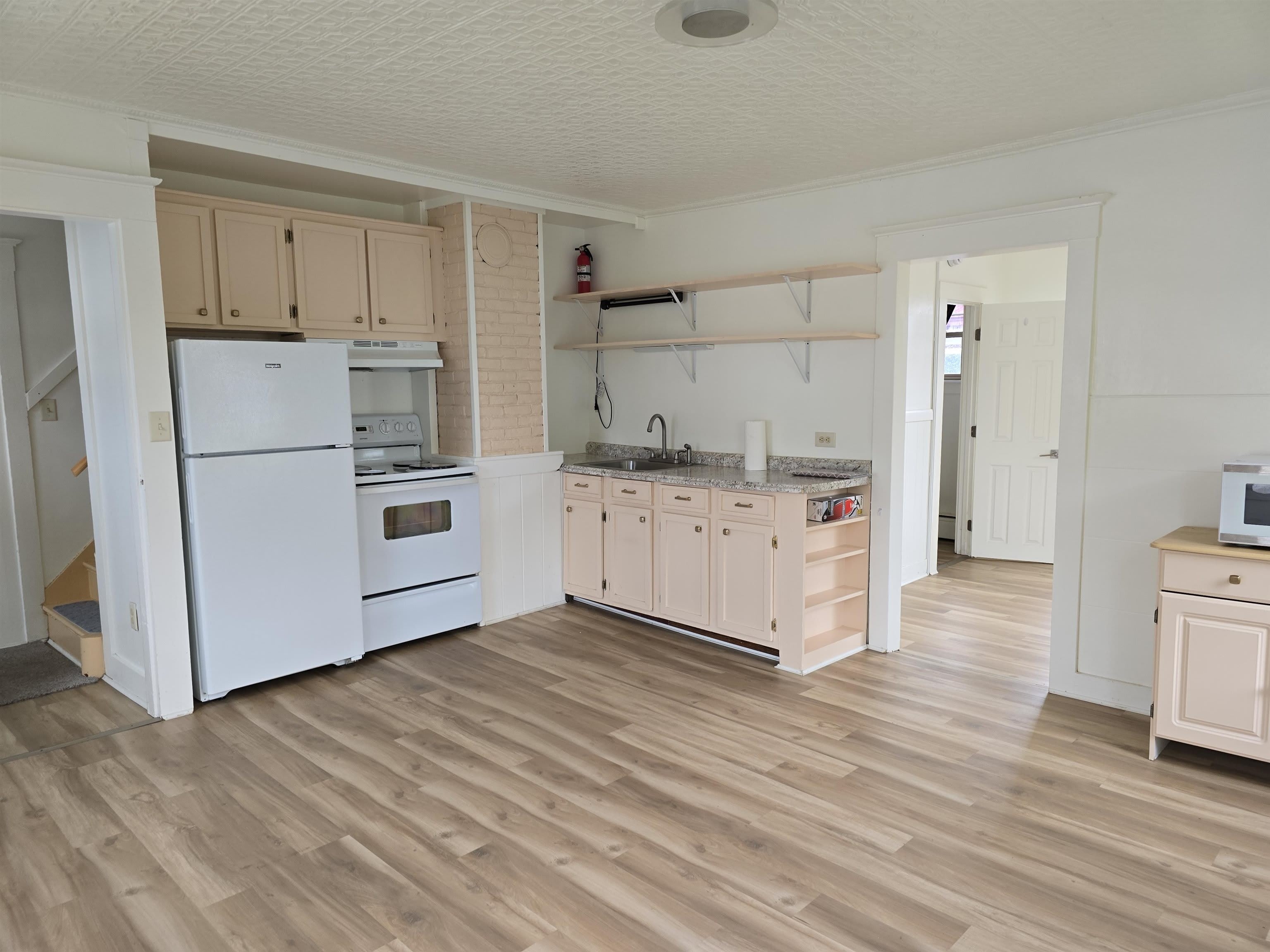 220 Main Street – photo 2