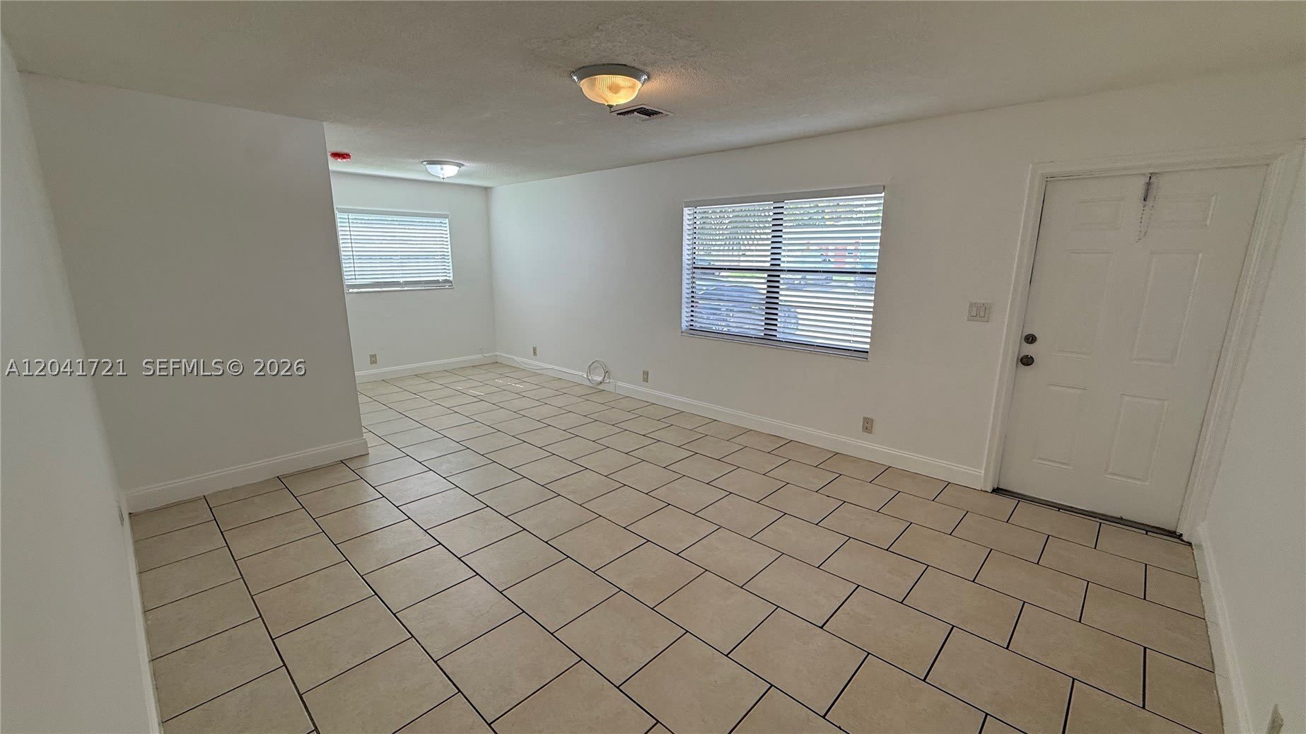 6421 NW 20th Ct – photo 5