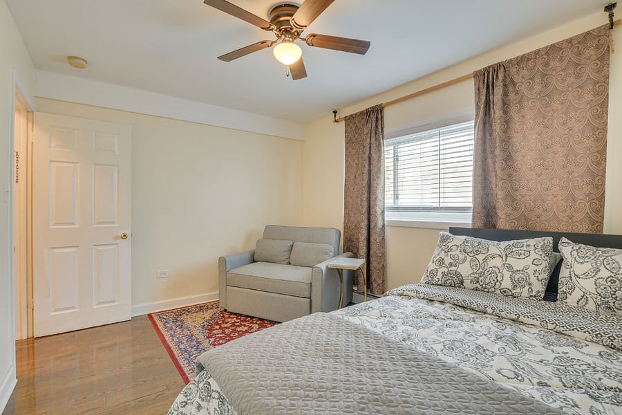 8845 Lamon Avenue – photo 2