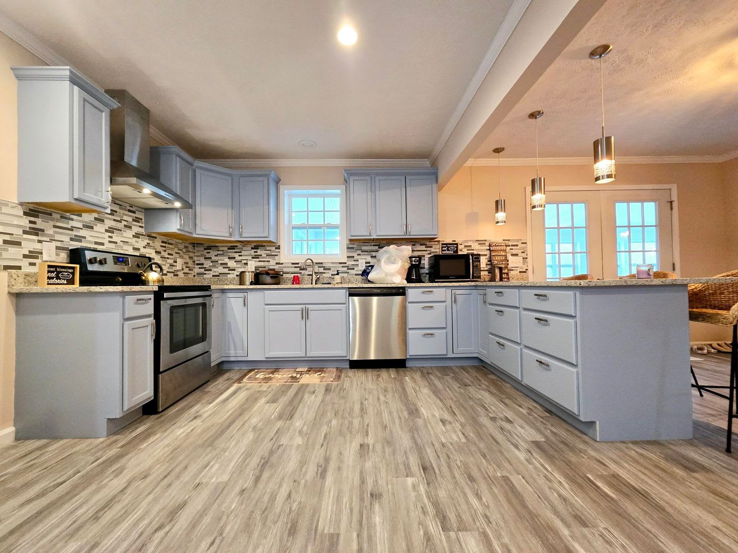 Amazing 4 bed room 3 bathroom home in the country with a large Private lot fully updated!!!!!!! – photo 5