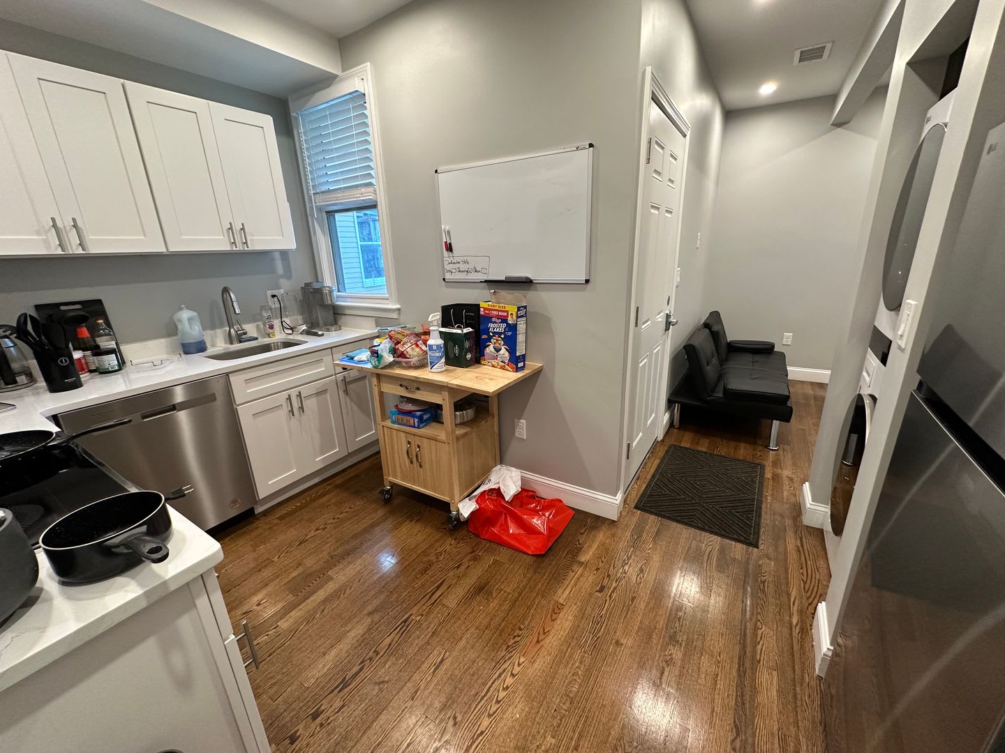 1room rent in for 4bed in Allston. – photo 3