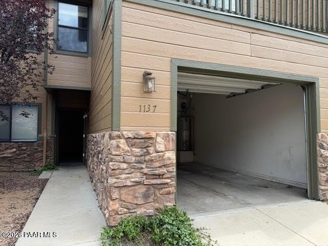 1137 Hughes Street – photo 2