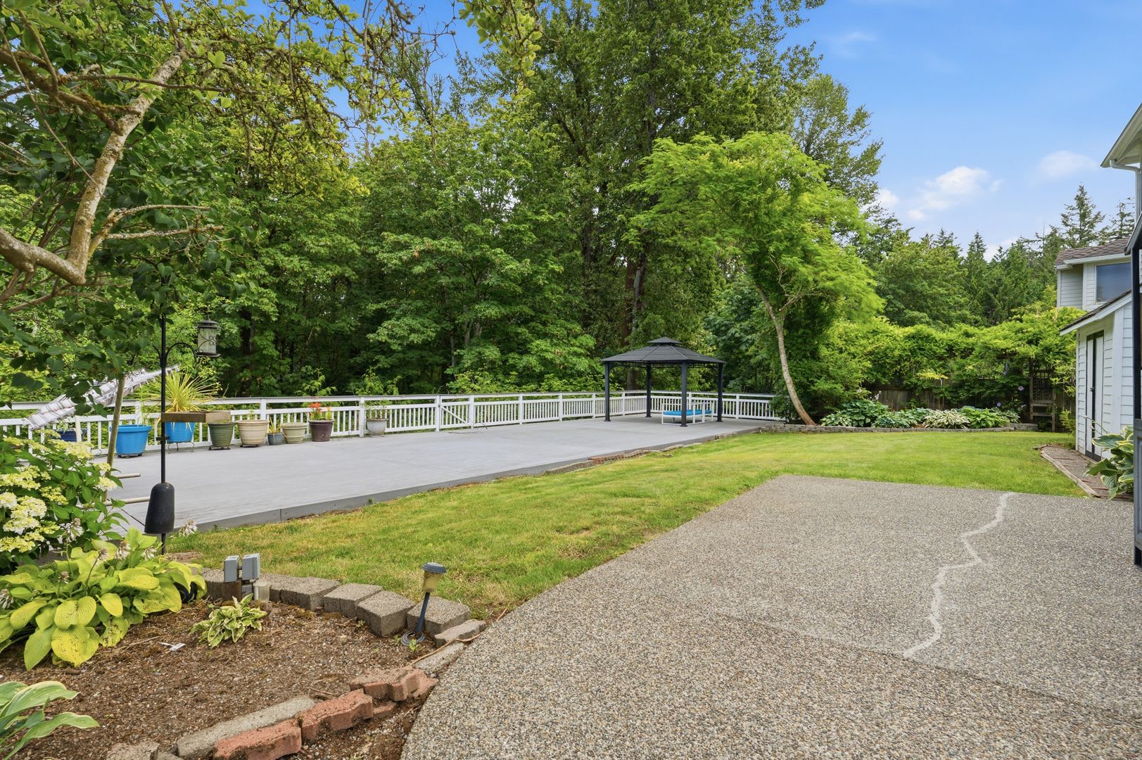 Beautiful 4 Bed 2.5 Bath Home in Renton – photo 3