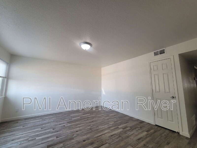 7147 Bacchini Avenue – photo 4