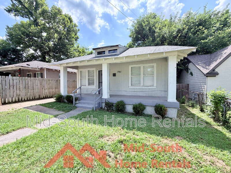 793 Inez St – photo 2