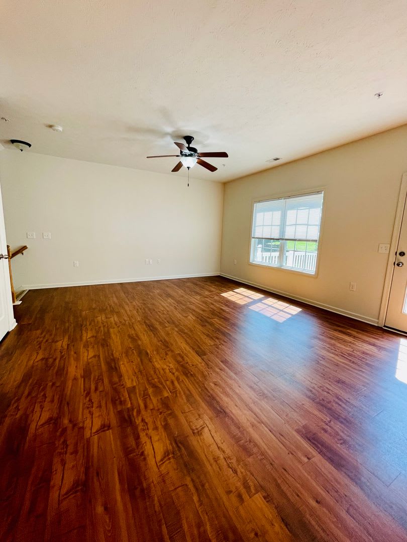 Two Master Suite Apartment Townhouse – photo 3