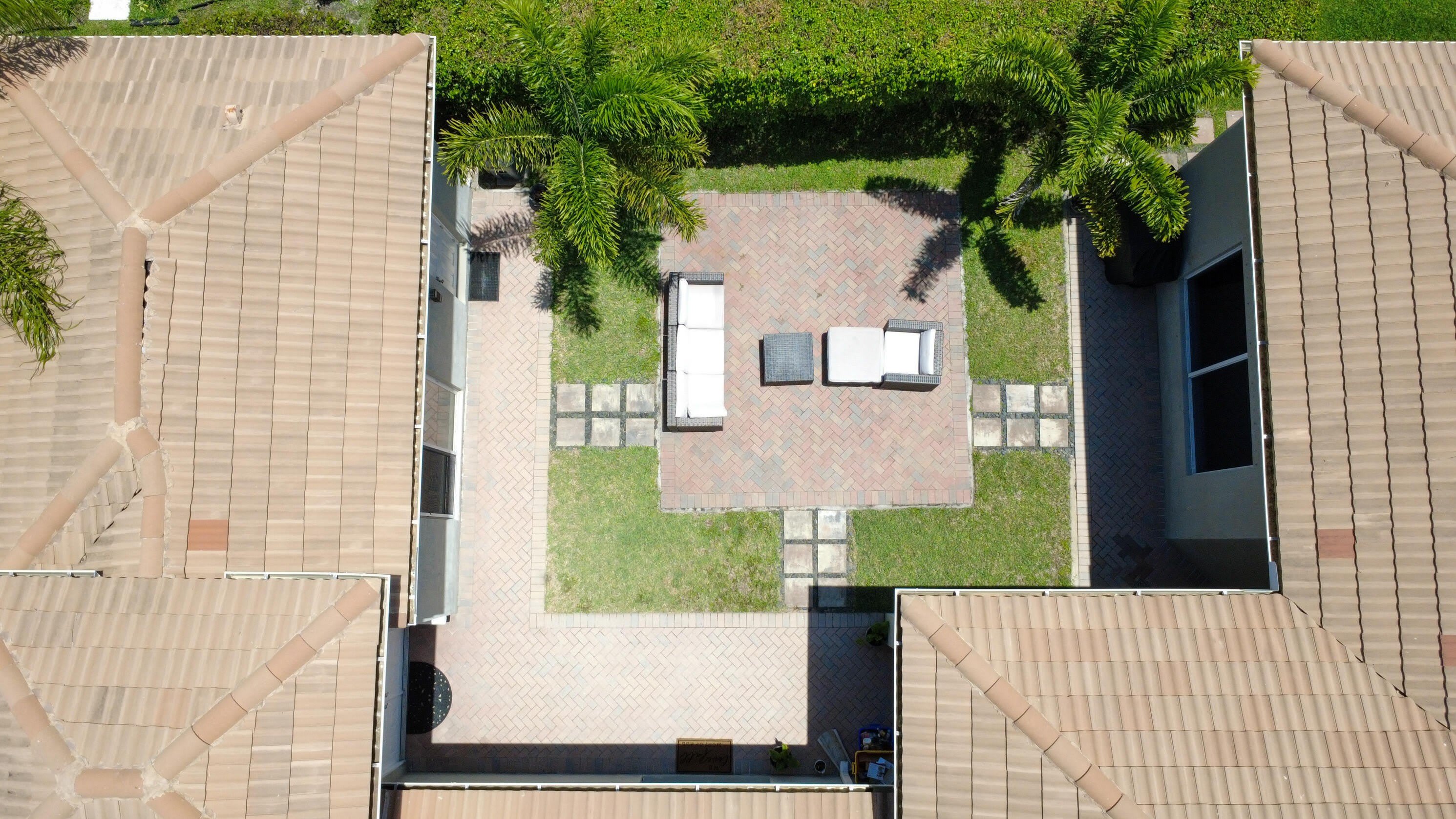 10122 Oak Meadow Lane – photo 4