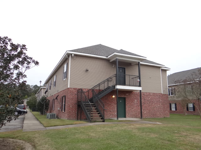 31855 LA Hwy 16 Unit 102 – photo 1