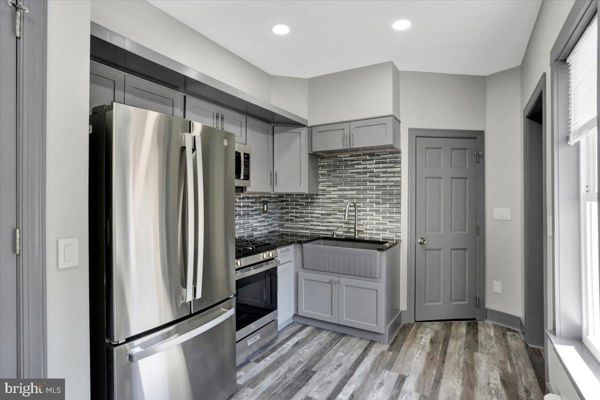 553 WUNDER Street – photo 4