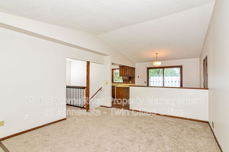 7441 Major Ave N – photo 3