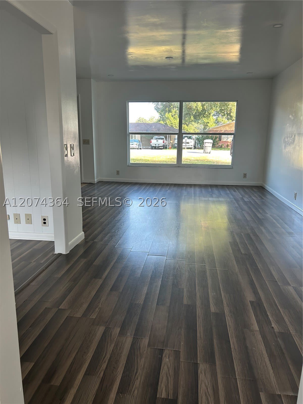 110 Broward – photo 2
