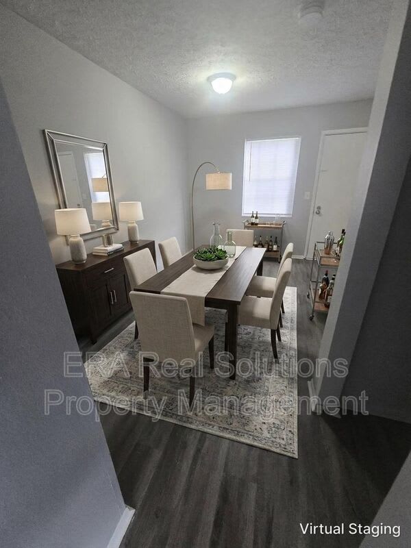 2556 Sandbury Blvd – photo 2