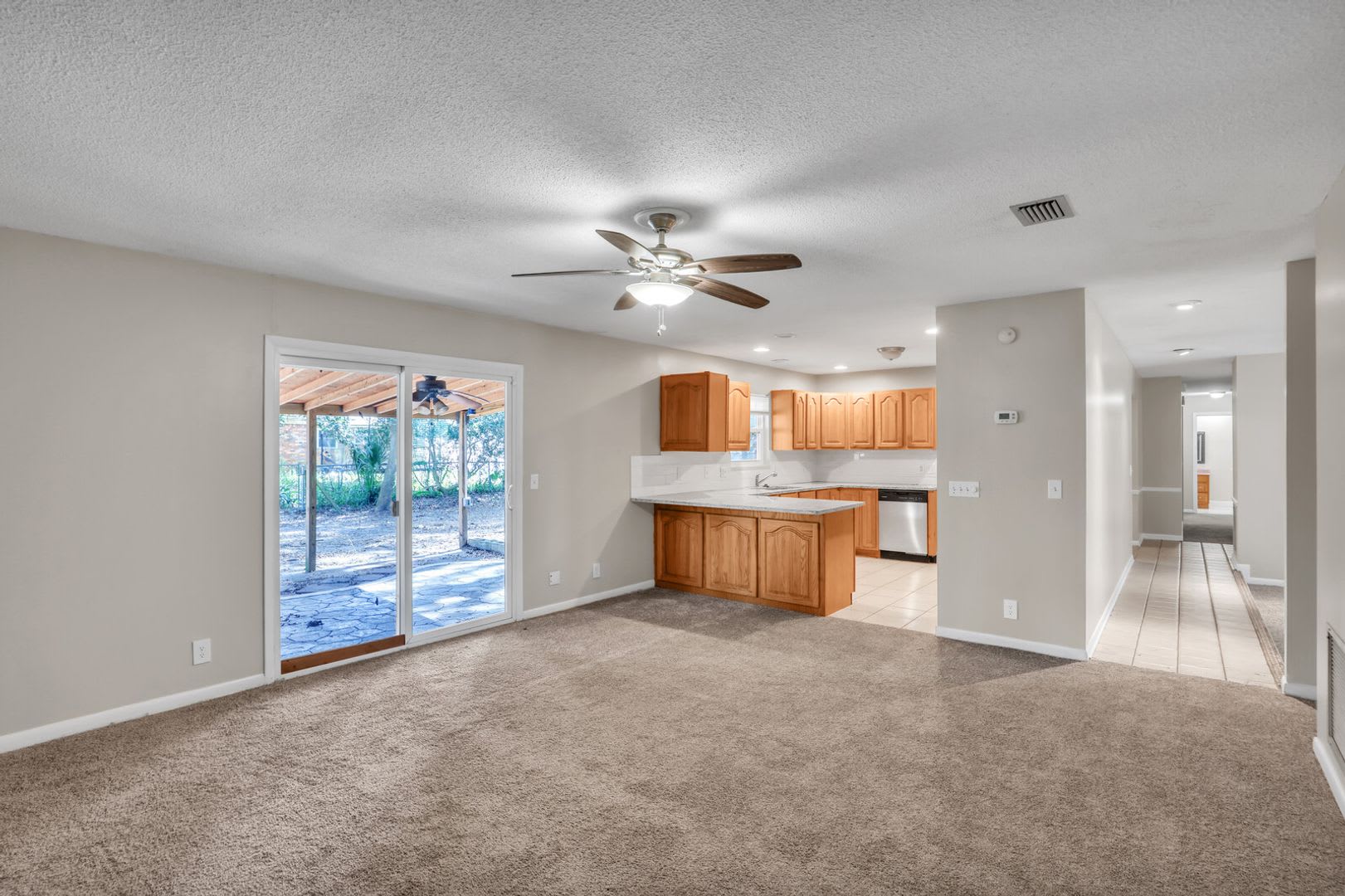 4 bedroom 2.5 bath home in Fort Caroline! – photo 3