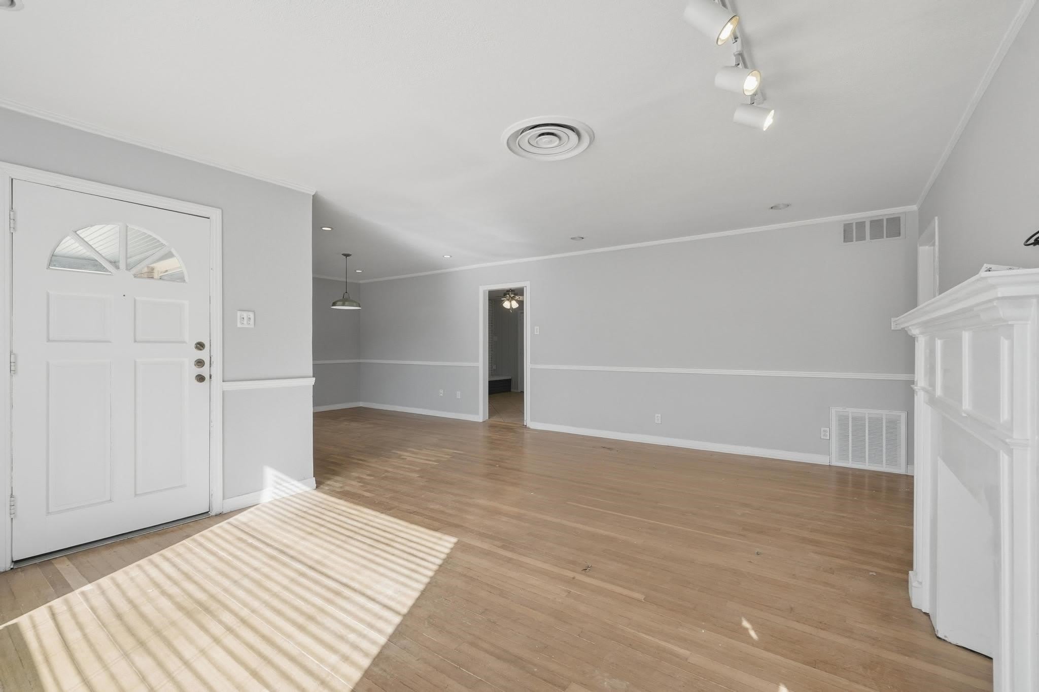 4058 Monticello Street – photo 5