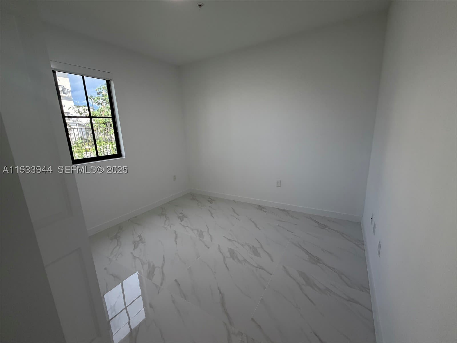 2306 E 4th ave – photo 4