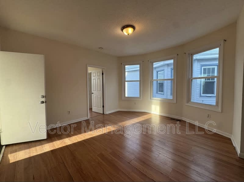34 Wolcott Street – photo 4