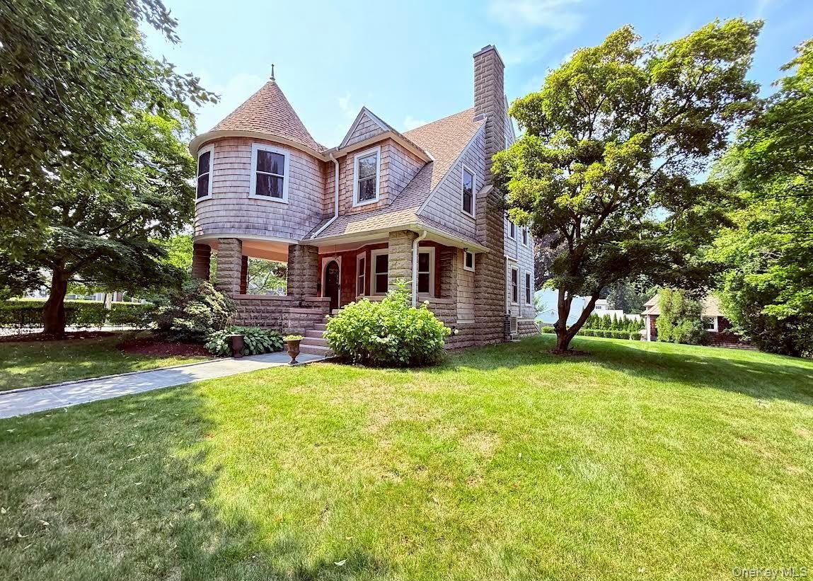453 Palmer Avenue – photo 1