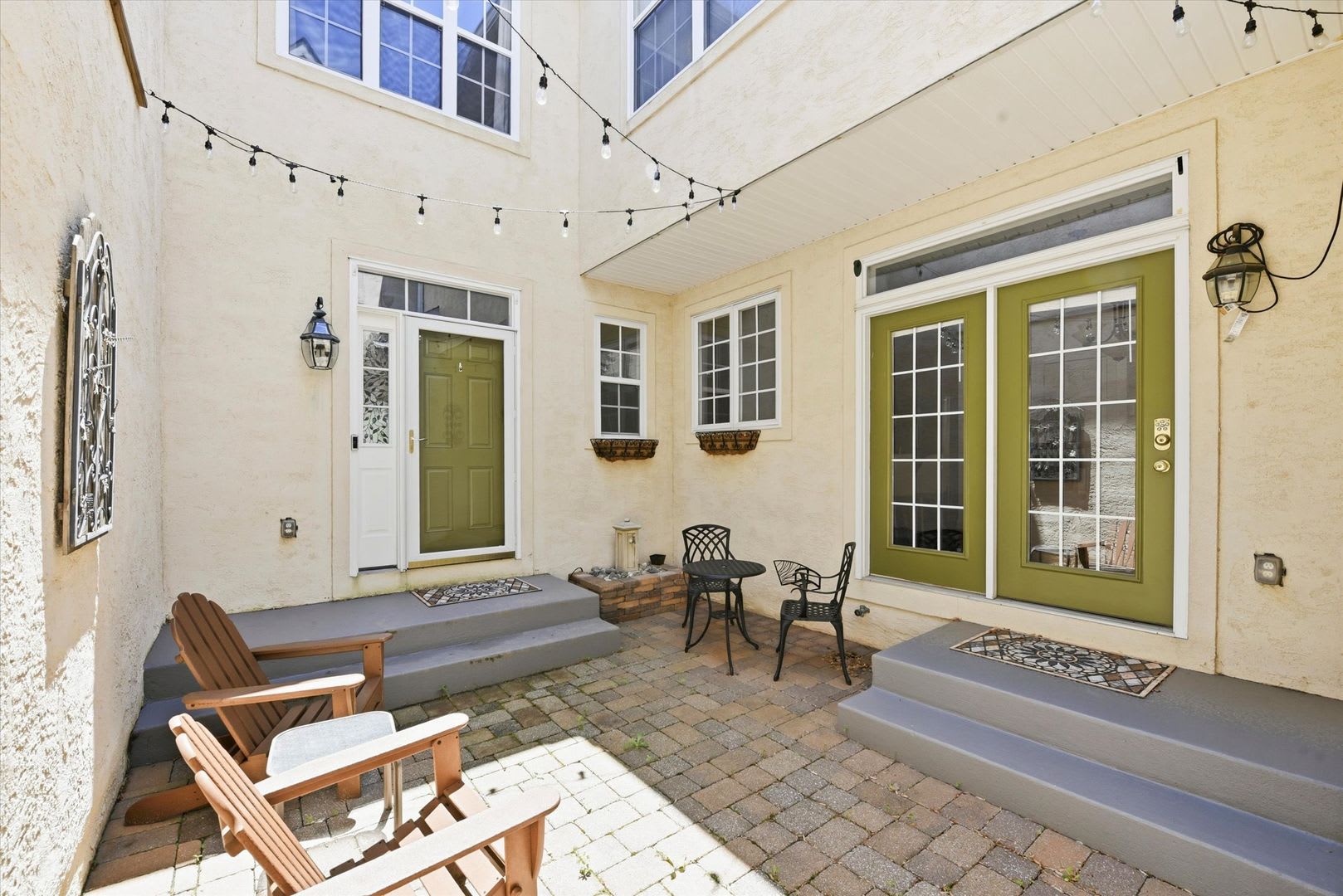 Luxury Furnished Townhome with Over 3,700 Sq Ft in West Chester School District – photo 2