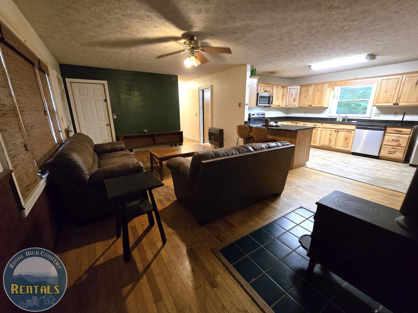 Three Bedroom Upper Unit in Boone All Utilities Included – photo 4
