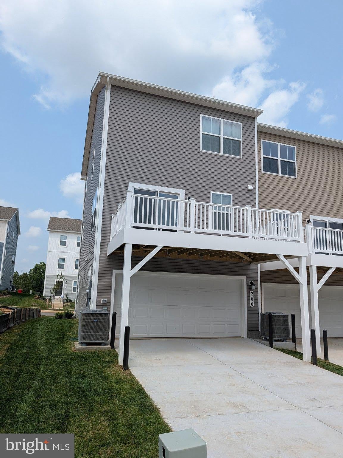 266 SWAN FIELD Avenue – photo 4
