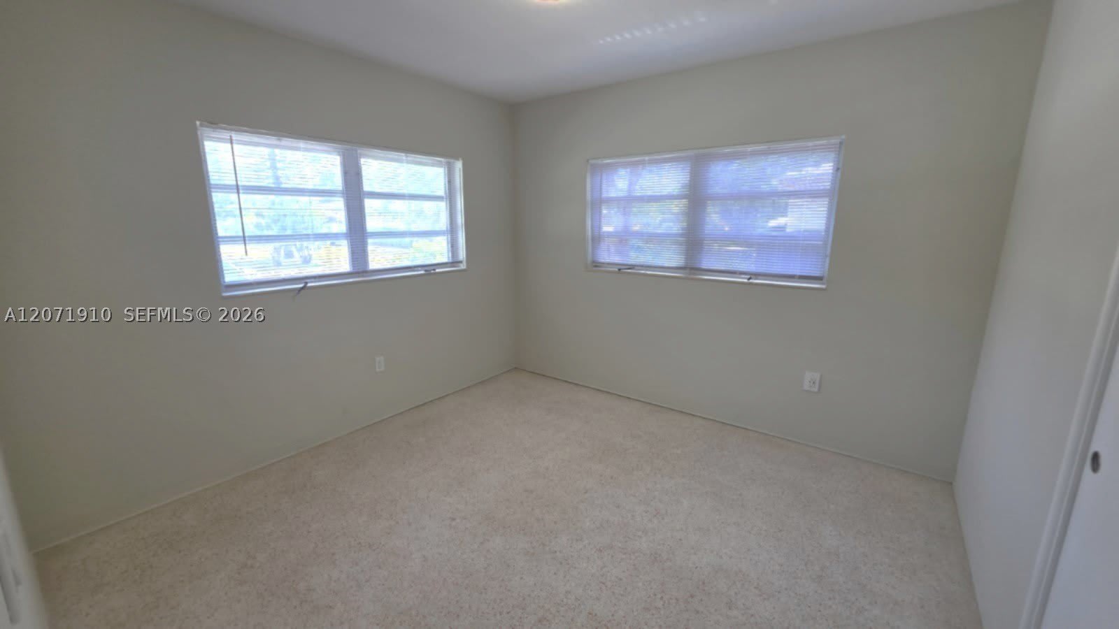 260 SW 31st Ct – photo 5