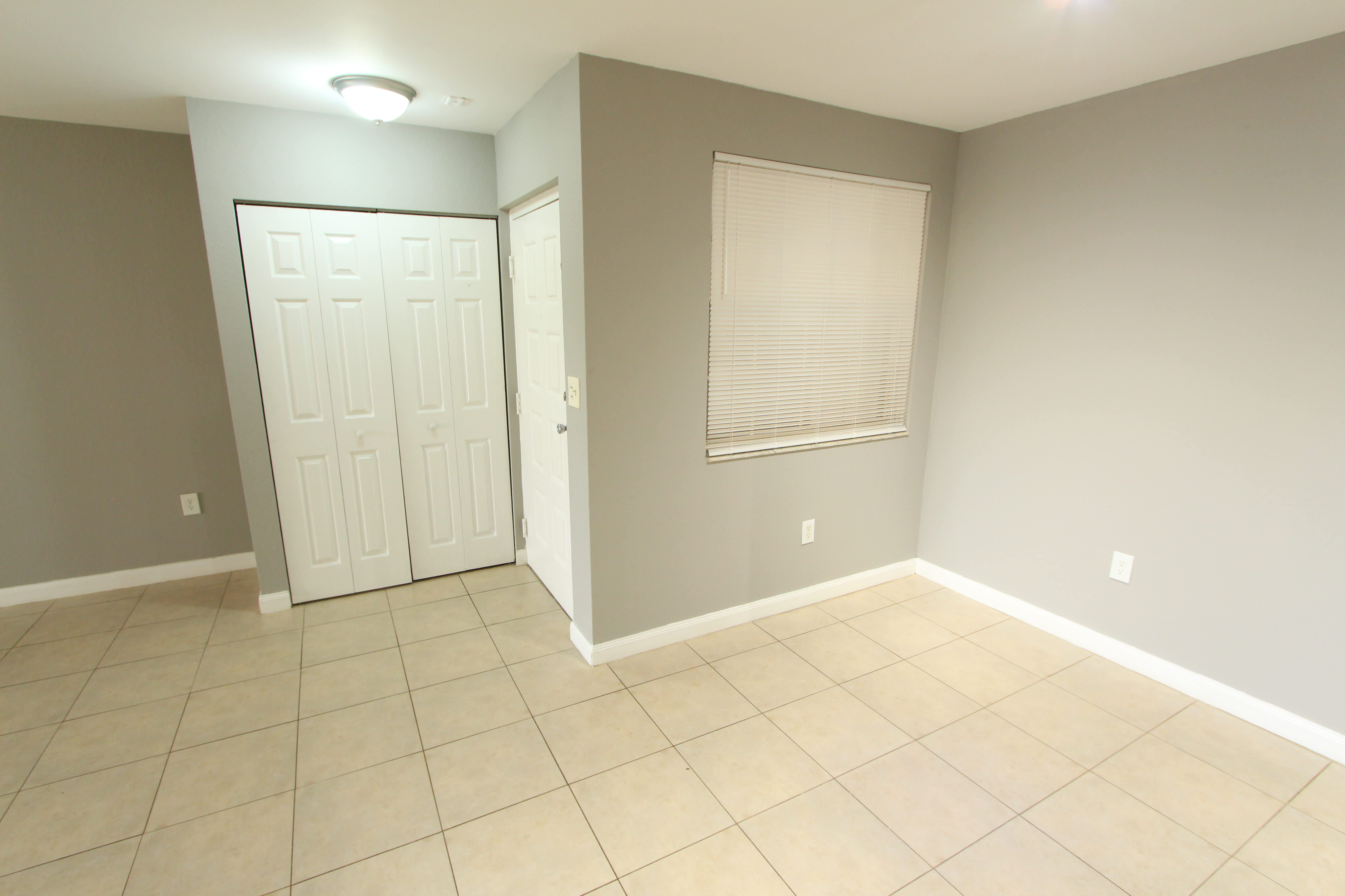 2850 N Oakland Forest Dr Apt 107 – photo 5