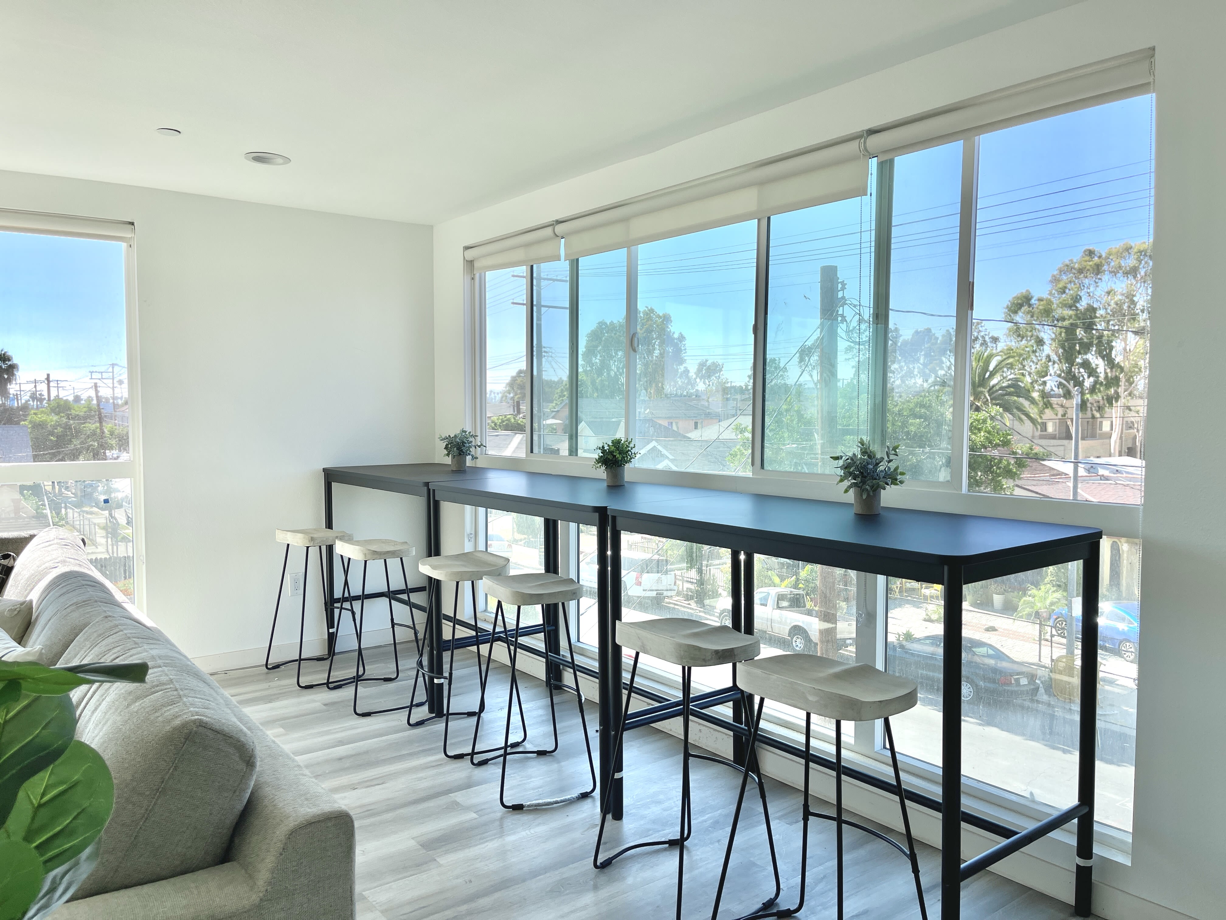 1476 W 35th St – photo 4