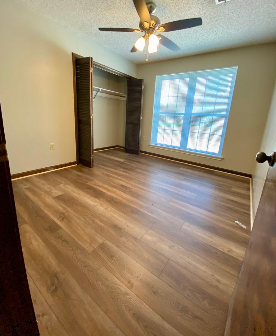 Quite Peaceful Home with Large Yard – photo 5
