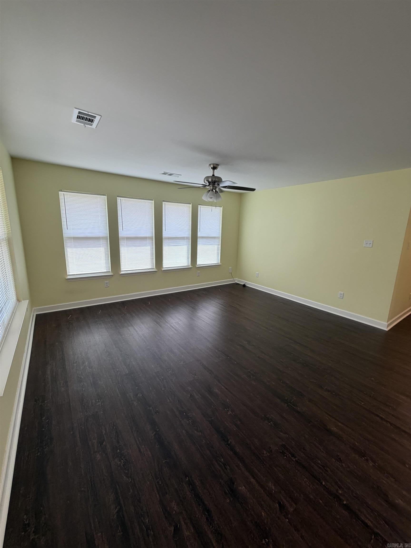211 Thomas Circle – photo 3