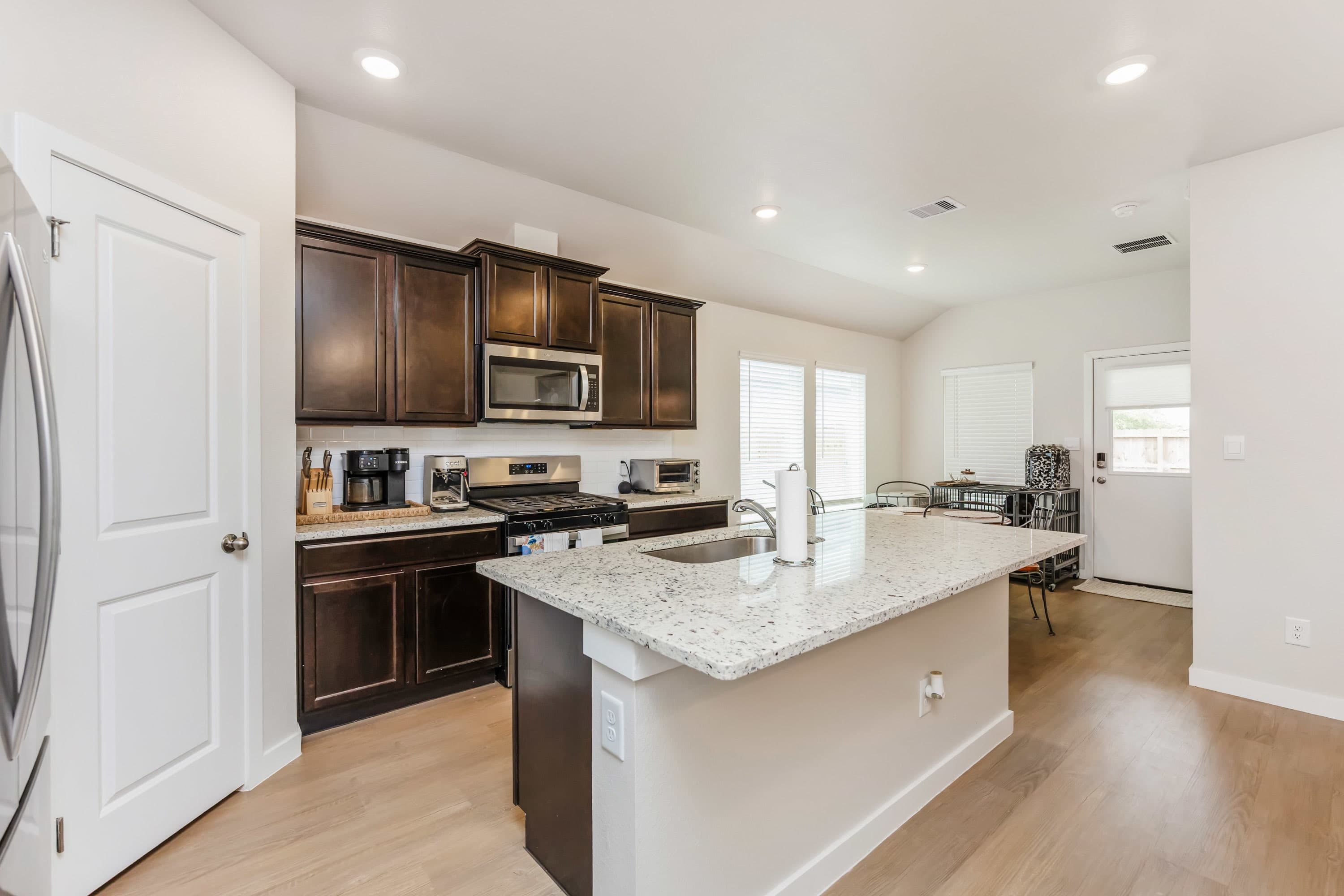 1905 Osbert Nelly Drive – photo 5