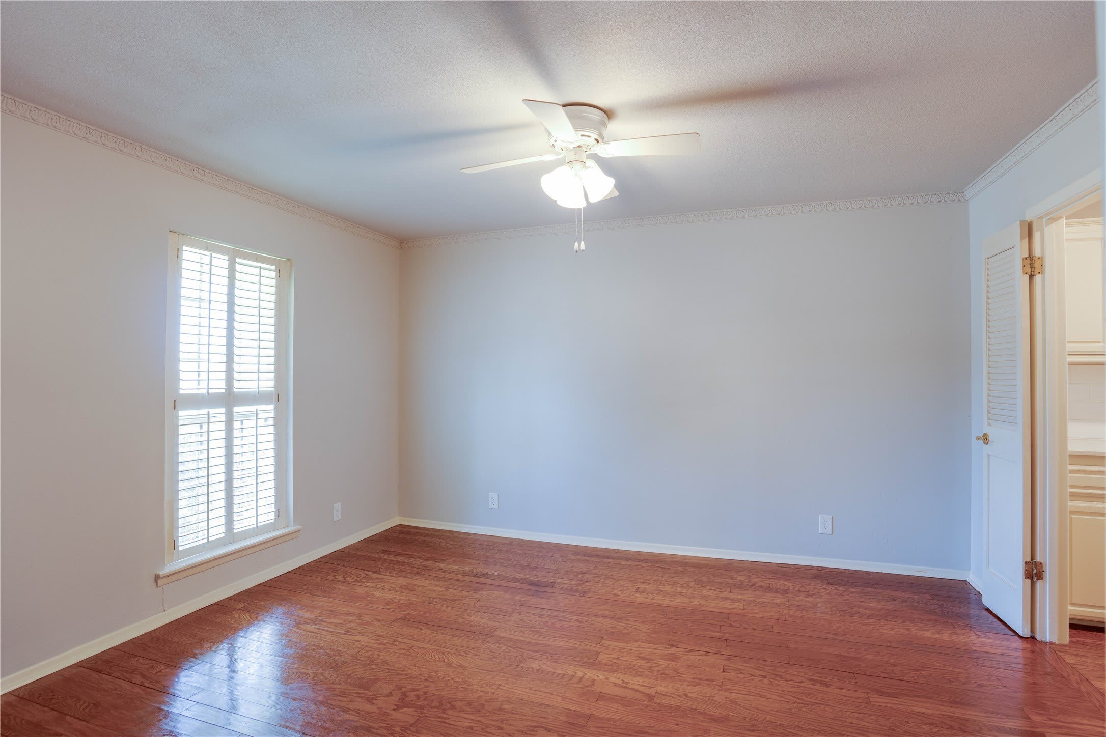 615 Oxford Drive – photo 2