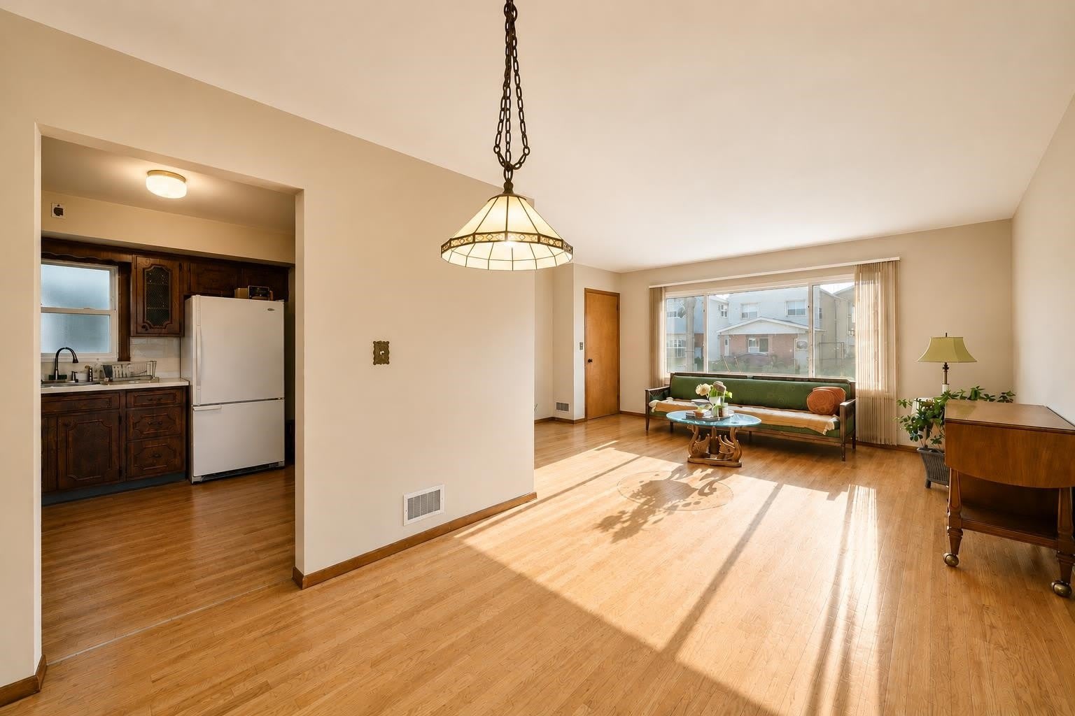 185 W 3RD ST – photo 1