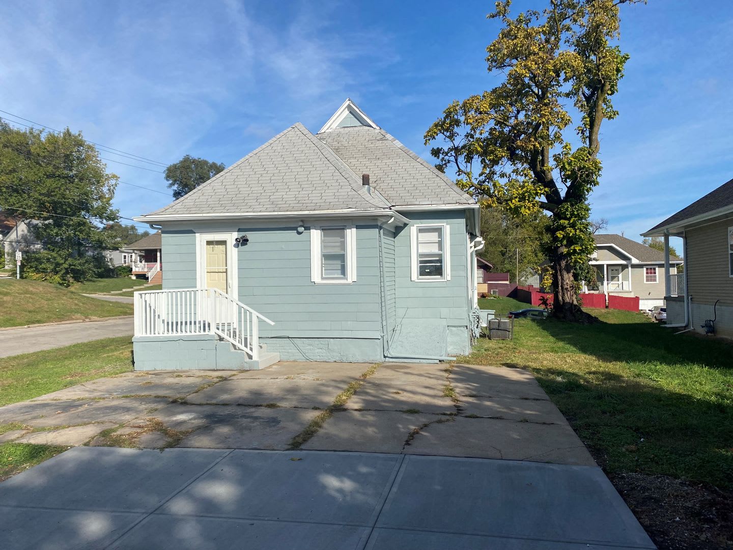 3 Bedroom House – photo 2
