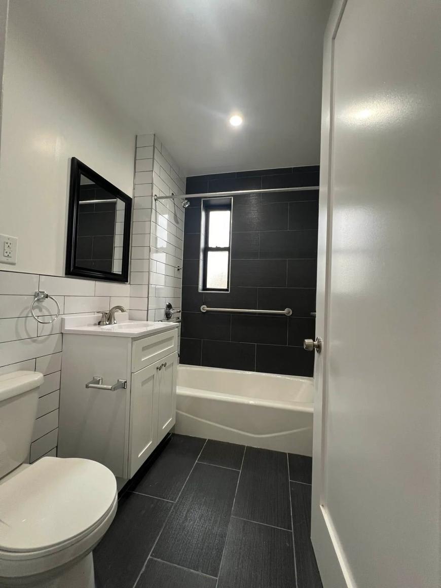 2320 Grand Avenue – photo 4