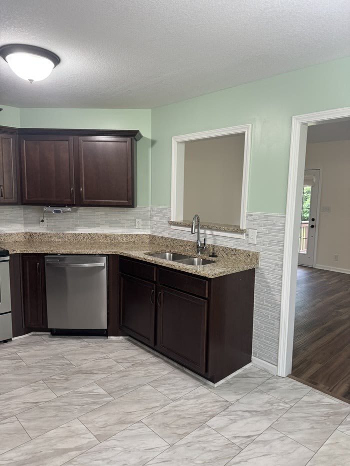 164 Hillview Way – photo 5
