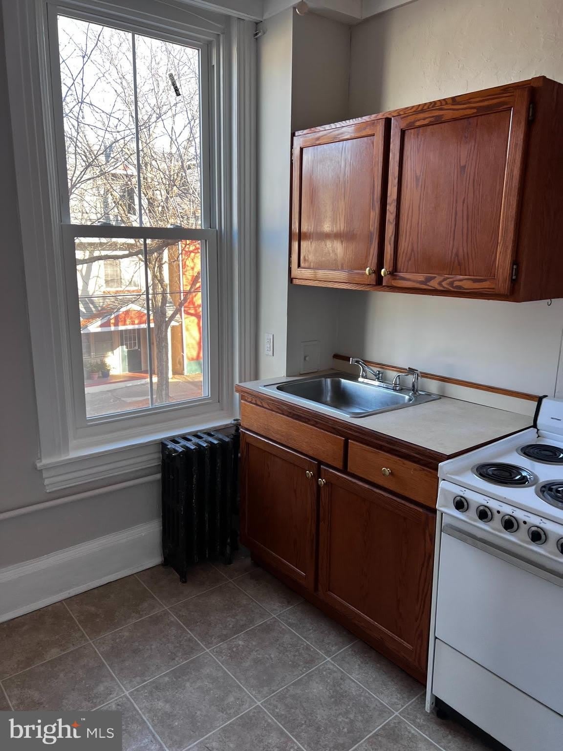 104 KING Street – photo 4