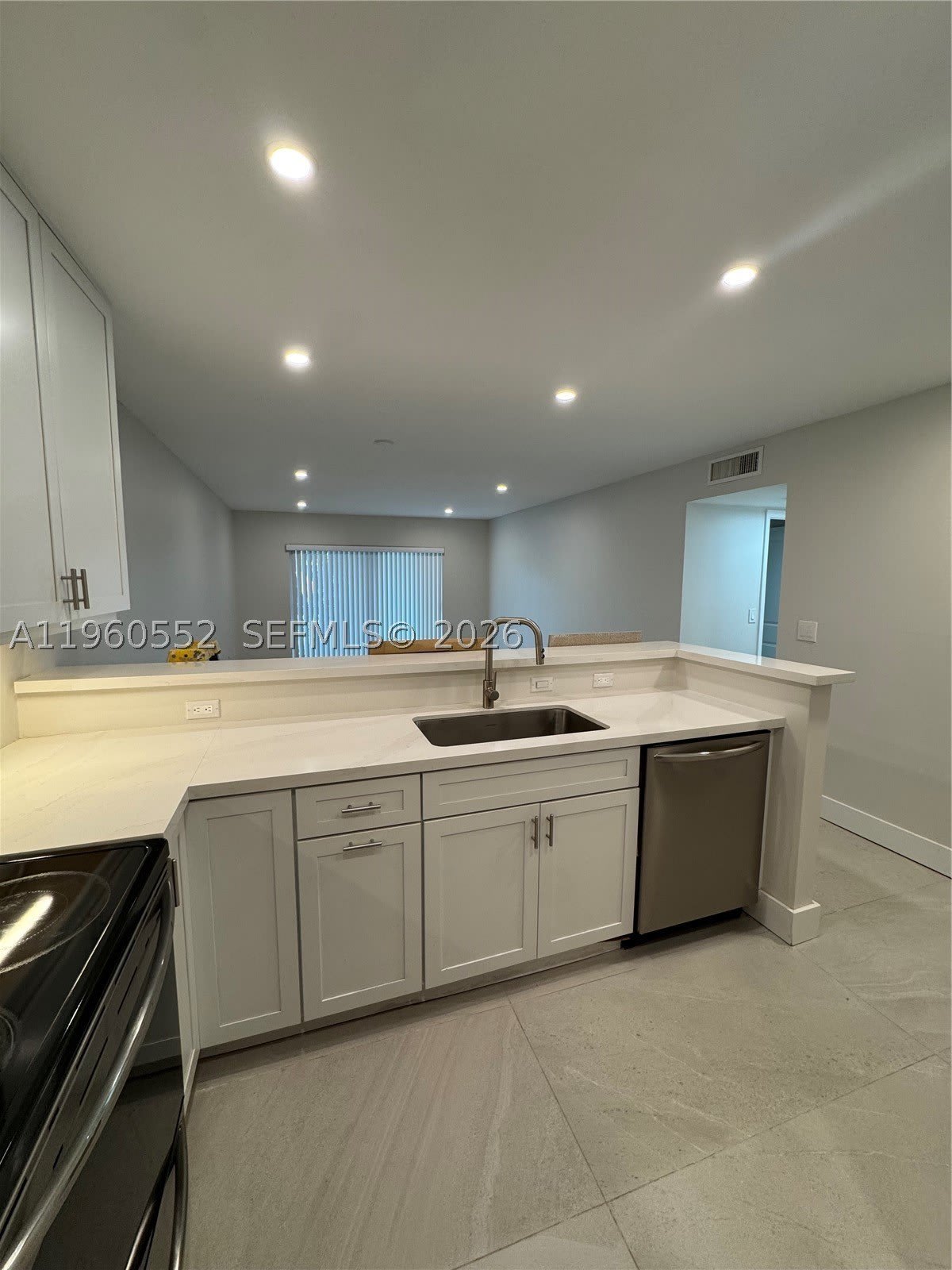 7810 Camino Real – photo 3