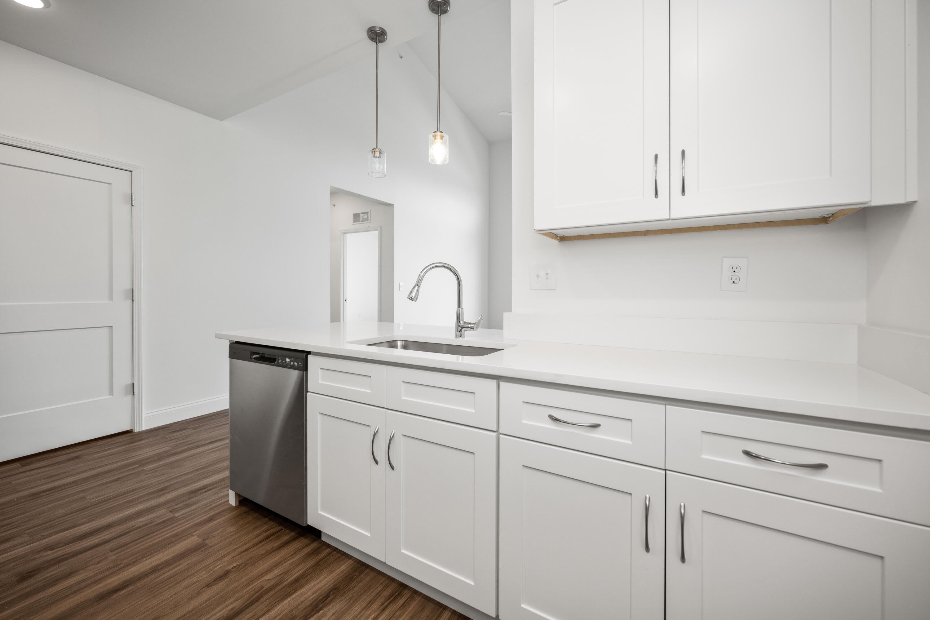 231 Walton Avenue – photo 3