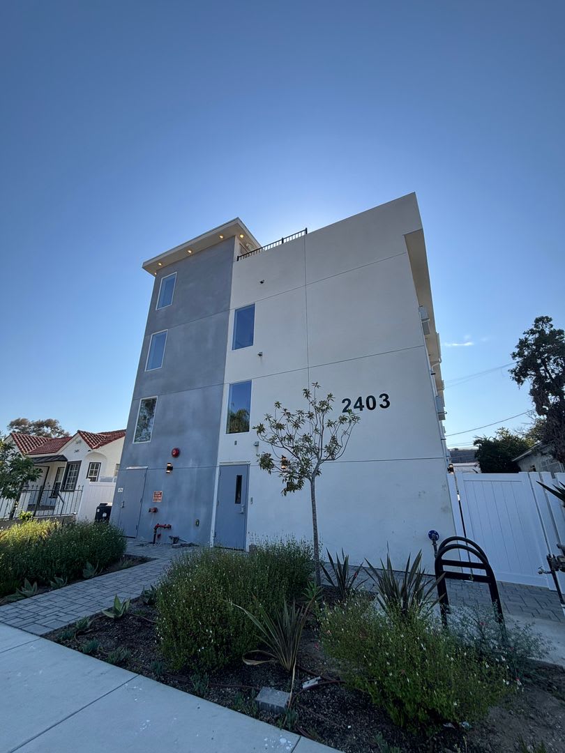 2403 Clyde Ave – photo 1