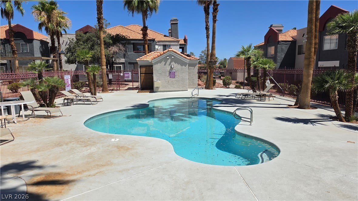 8600 CHARLESTON Boulevard – photo 3