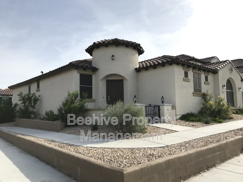 3014 N 72Nd St – photo 1